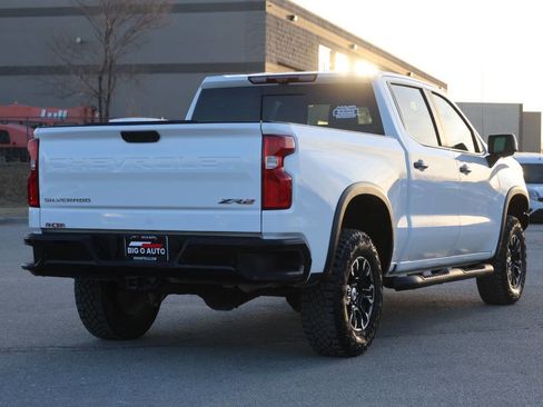 Used 2025 Chevrolet Silverado 1500 ZR2 w/ Technology Package image 9
