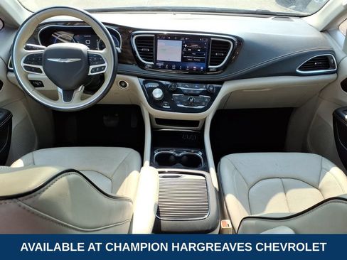 Used 2021 Chrysler Pacifica Limited AWD/4WD image 17