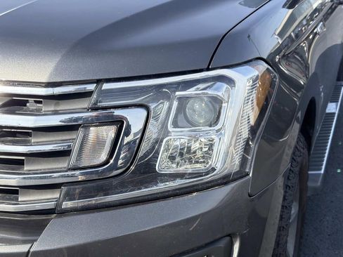 Used 2021 Ford Expedition XLT image 10