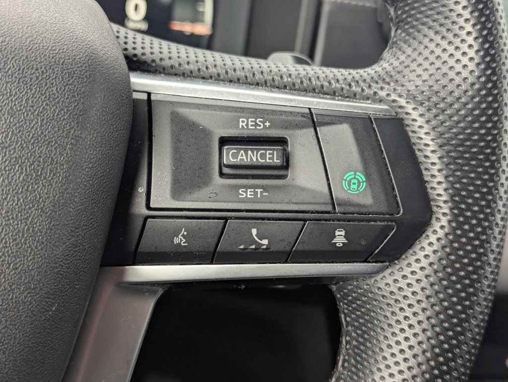 Used 2023 Mitsubishi Outlander 4WD Plug-In Hybrid image 21