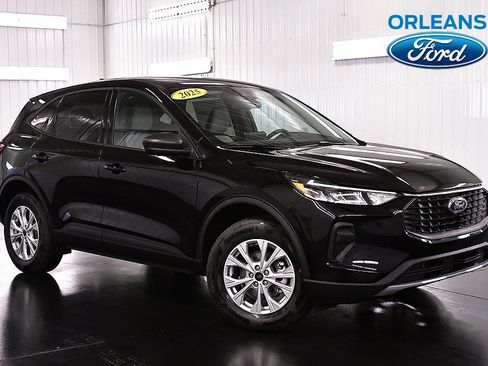 New 2025 Ford Escape Active w/ Cold Weather Package image 1