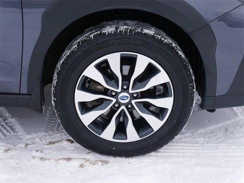 Used 2023 Subaru Outback Touring image 8