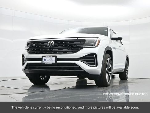 Used 2024 Volkswagen Atlas Cross Sport SEL Premium R-Line image 48