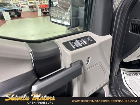 Used 2019 Ford F150 XLT w/ Equipment Group 302A Luxury AWD/4WD image 15