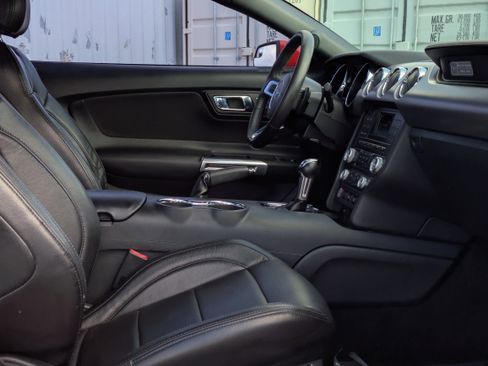 Used 2015 Ford Mustang GT image 13