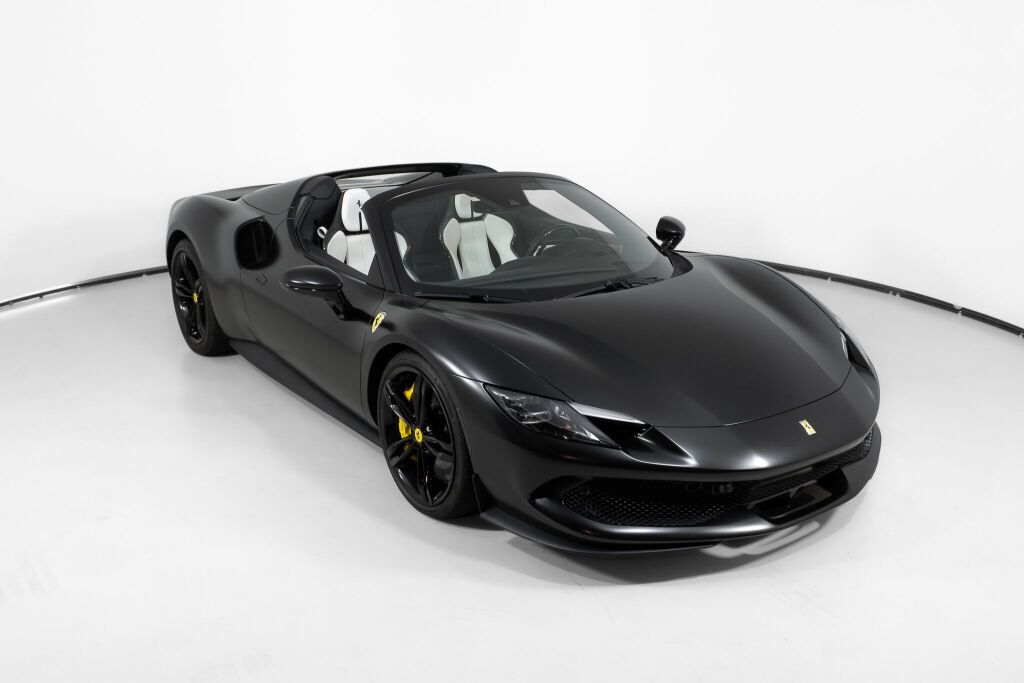 Used 2025 Ferrari 296 GTS RWD image 12