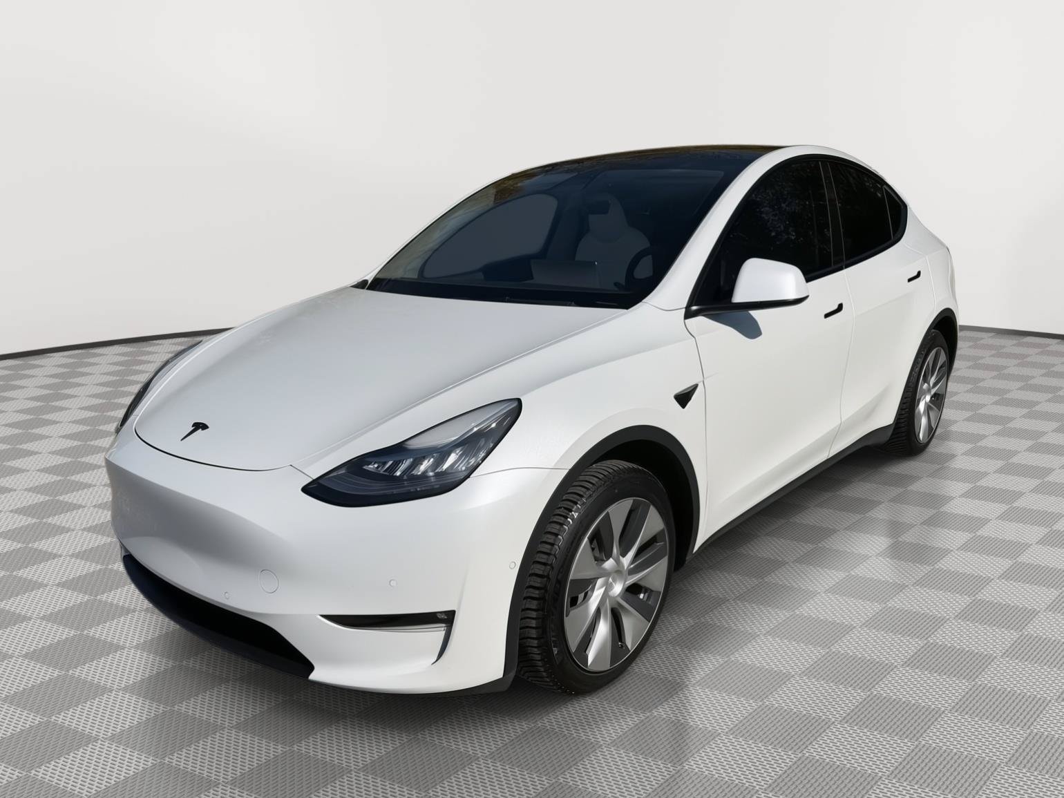 Used 2021 Tesla Model Y Long Range AWD/4WD image 3