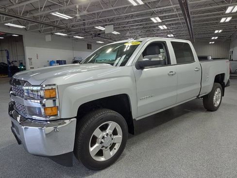 Used 2019 Chevrolet Silverado 2500 W/T w/ Snow Plow Prep Package AWD/4WD image 3