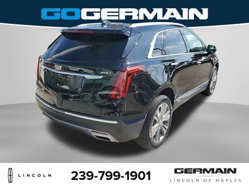 Used 2025 Cadillac XT5 Premium Luxury image 7