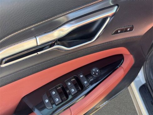 Used 2023 Kia Sportage SX image 12