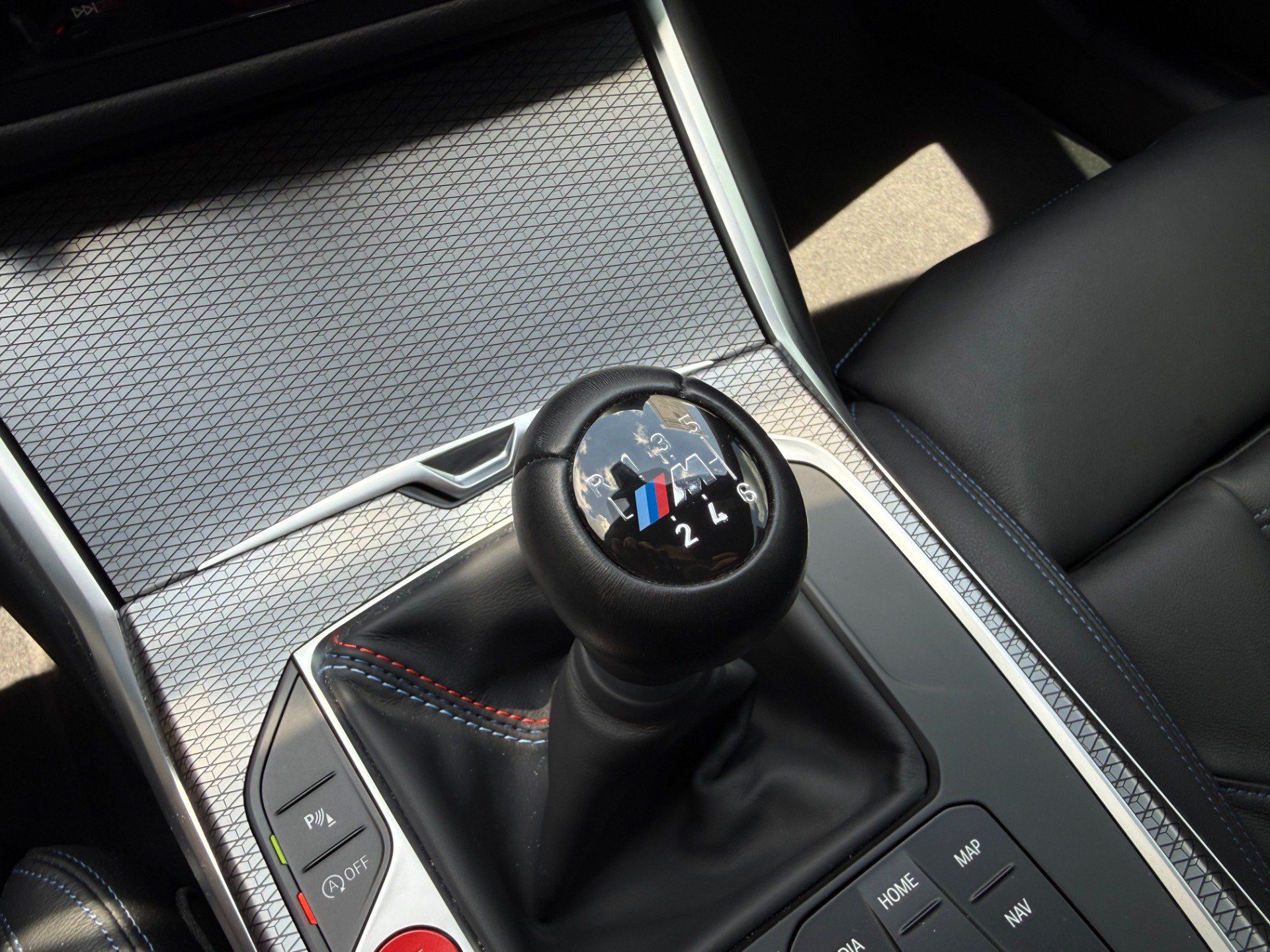 Used 2023 BMW M2 w/ Lighting Package RWD image 29