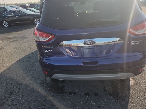 Used 2015 Ford Escape Titanium w/ Equipment Group 301A AWD/4WD image 14