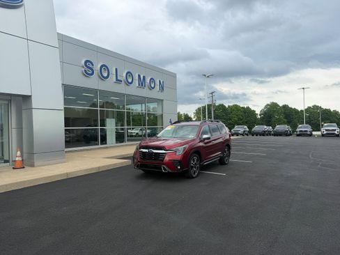 Used 2023 Subaru Ascent Touring AWD/4WD image 1