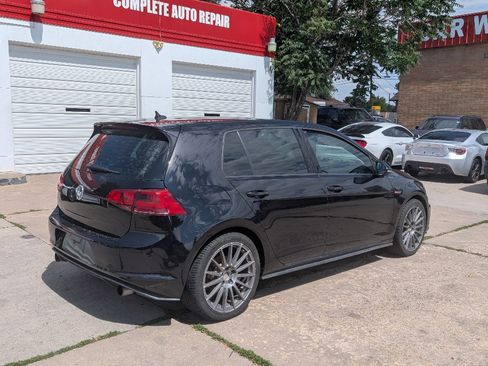 Used 2016 Volkswagen GTI SE image 5
