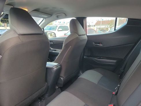 Used 2021 Toyota C-HR LE image 12