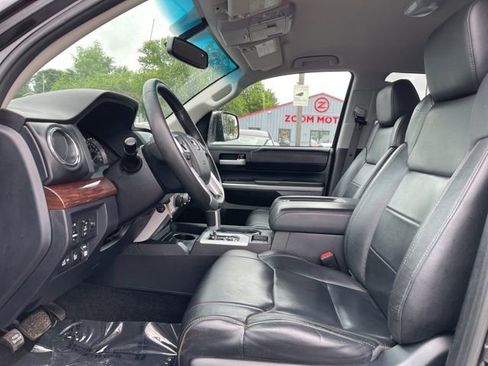 Used 2017 Toyota Tundra Limited w/ Limited Premium Package AWD/4WD image 12