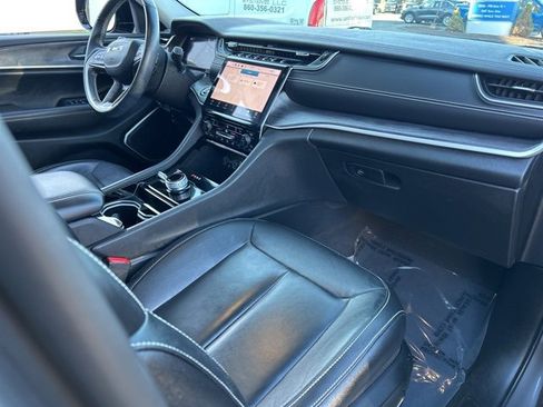 Used 2022 Jeep Grand Cherokee L Limited image 10