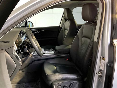 Used 2022 Audi Q7 3.0T Premium w/ Interior Protection Package image 8