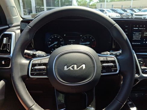 Used 2023 Kia Sorento SX AWD/4WD image 20