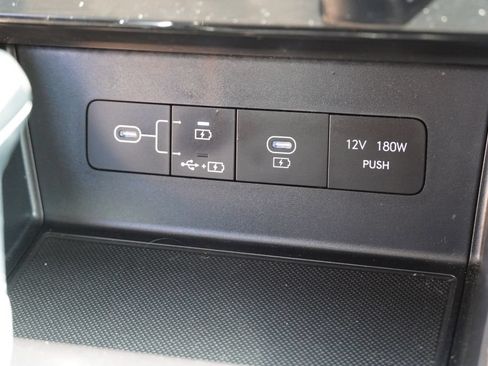 Used 2025 Hyundai Sonata SE FWD image 27