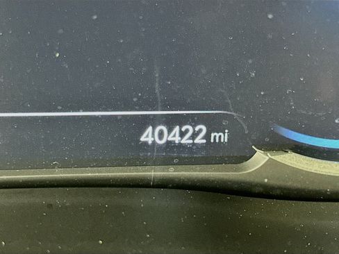 Used 2025 Genesis GV70 2.5T AWD/4WD image 19