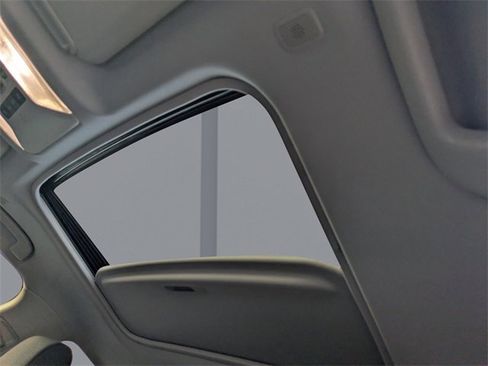 Used 2025 Toyota RAV4 XLE image 24