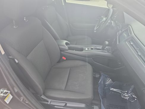 Used 2016 Honda HR-V EX image 10