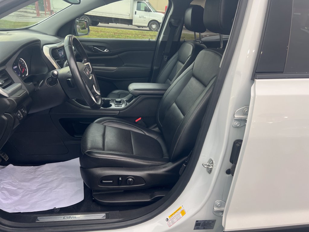 Used 2022 GMC Acadia SLT w/ Elevation Edition AWD/4WD image 11