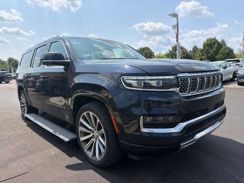 Used 2023 Jeep Grand Wagoneer L Series II AWD/4WD image 4