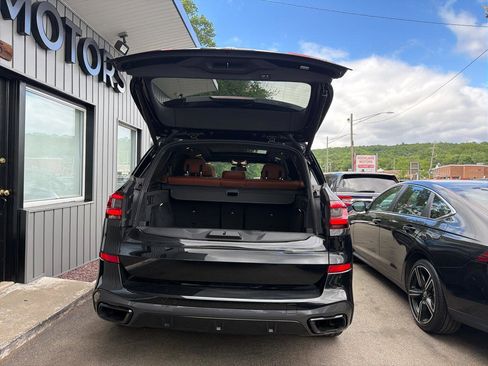 Used 2021 BMW X5 M50i w/ Executive Package AWD/4WD image 10