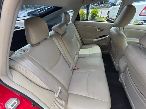 Used 2014 Toyota Prius Two FWD image 17