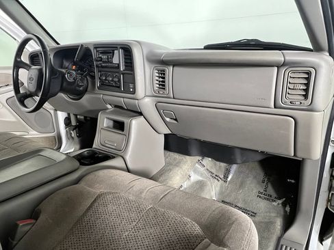 Used 2000 Chevrolet Silverado 2500 LS RWD image 11