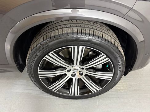 Used 2024 Volvo XC90 T8 Ultimate w/ Protection Package Premier AWD/4WD image 11