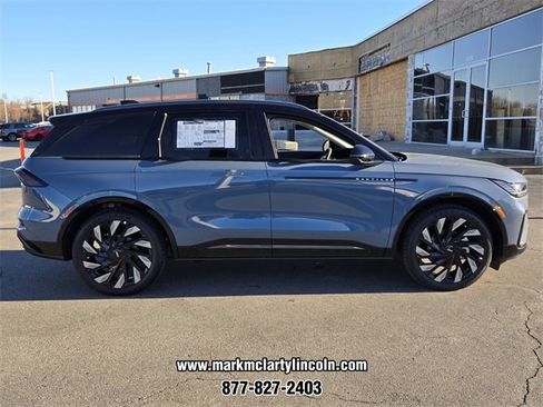 New 2026 Lincoln Nautilus Reserve image 2