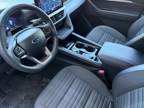 Certified 2025 Ford Explorer ST-Line w/ ST-Line Street Pack AWD/4WD image 11