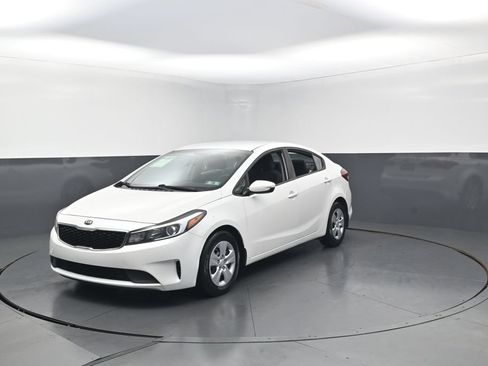 Used 2018 Kia Forte LX w/ LX Popular Package FWD image 7