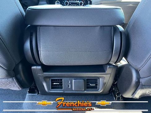 Used 2023 Chevrolet Silverado 1500 LT AWD/4WD image 24