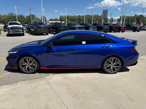 Used 2022 Hyundai Elantra N w/ Preferred Accessory Package FWD image 8