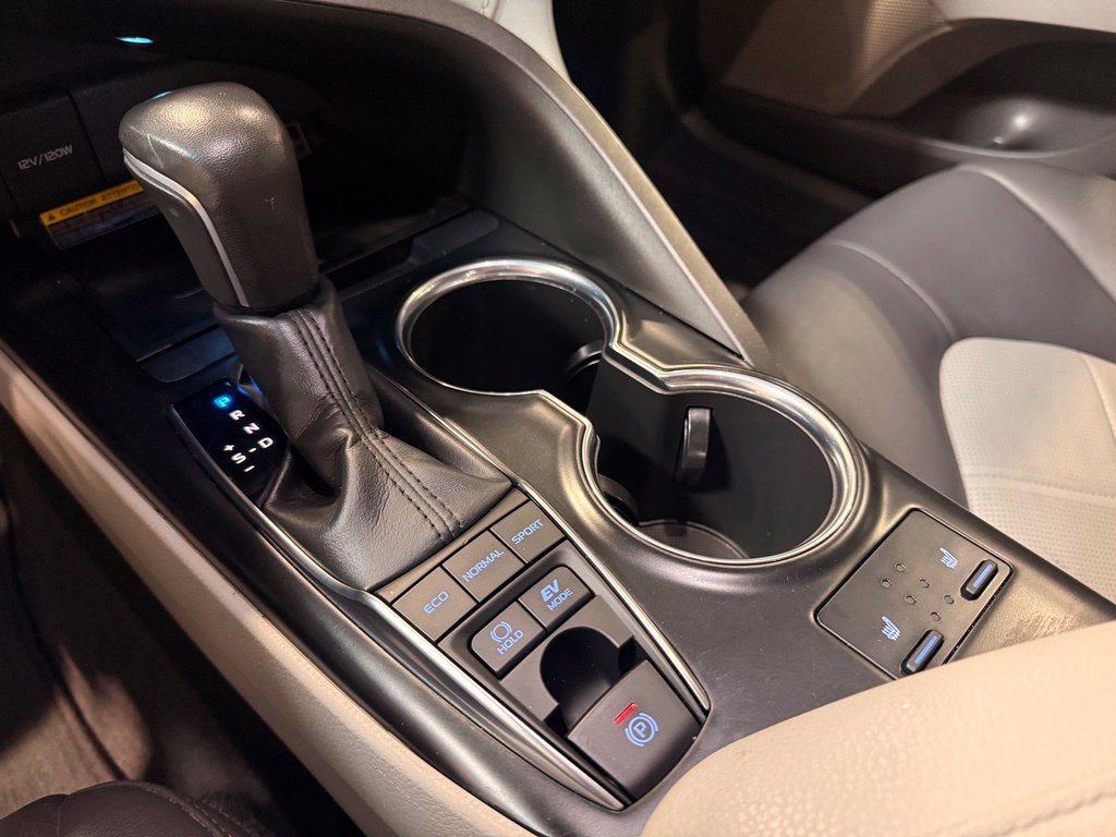 Used 2019 Toyota Camry XLE FWD image 28