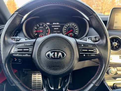Used 2018 Kia Stinger GT2 image 30