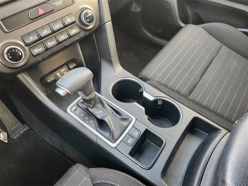 Used 2018 Kia Sportage LX image 20