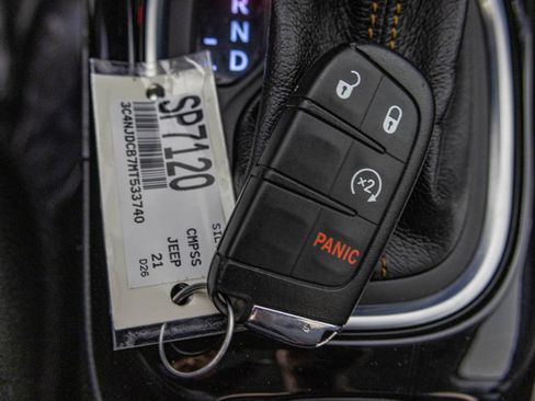 Used 2021 Jeep Compass Limited AWD/4WD image 28