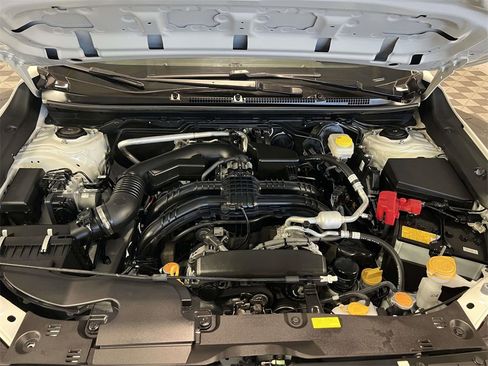 Used 2024 Subaru Crosstrek 2.0i Premium image 34