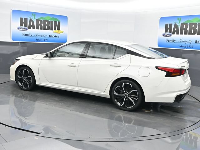 Used 2024 Nissan Altima 2.5 SR FWD image 3