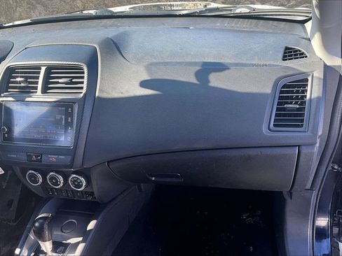 Used 2019 Mitsubishi Outlander Sport LE image 13