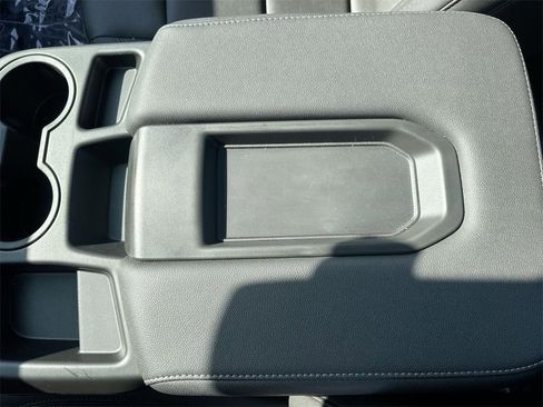 Used 2025 Chevrolet Silverado 1500 W/T image 24