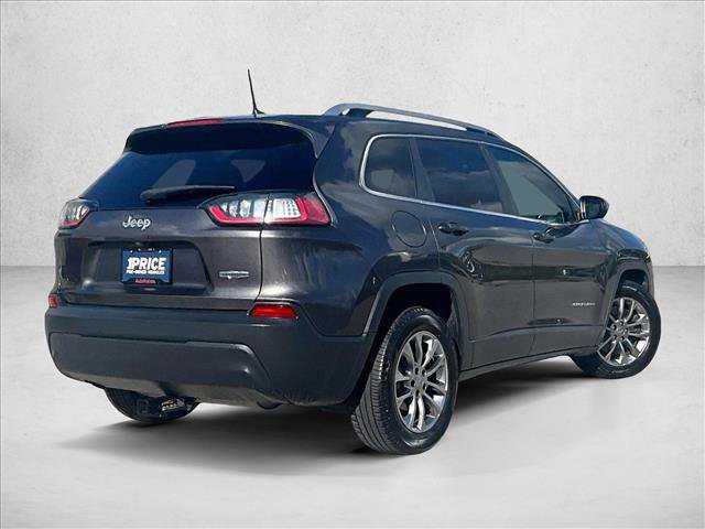 Used 2019 Jeep Cherokee Latitude Plus w/ Comfort/Convenience Group FWD image 2