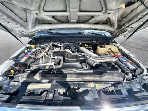 Used 2011 Ford F350 4x4 Crew Cab Super Duty image 28