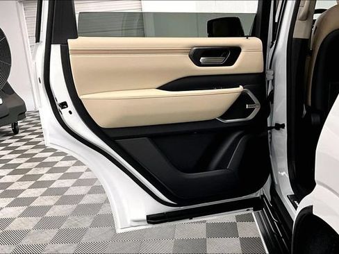 New 2026 Nissan Armada Platinum Reserve AWD/4WD image 35