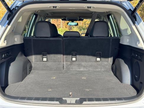 Used 2022 Subaru Forester Touring image 4